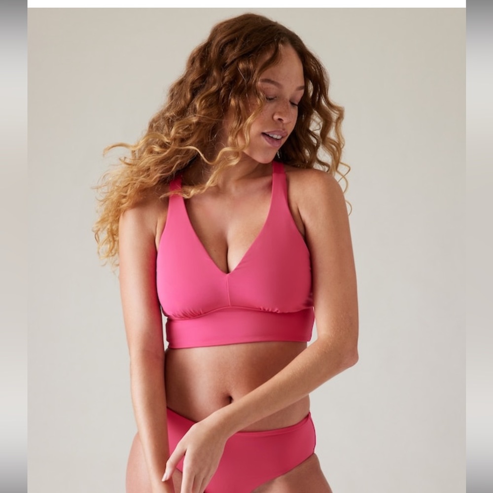 💗 Athleta Plunge Bikini Top D-DD // Tulip Pink